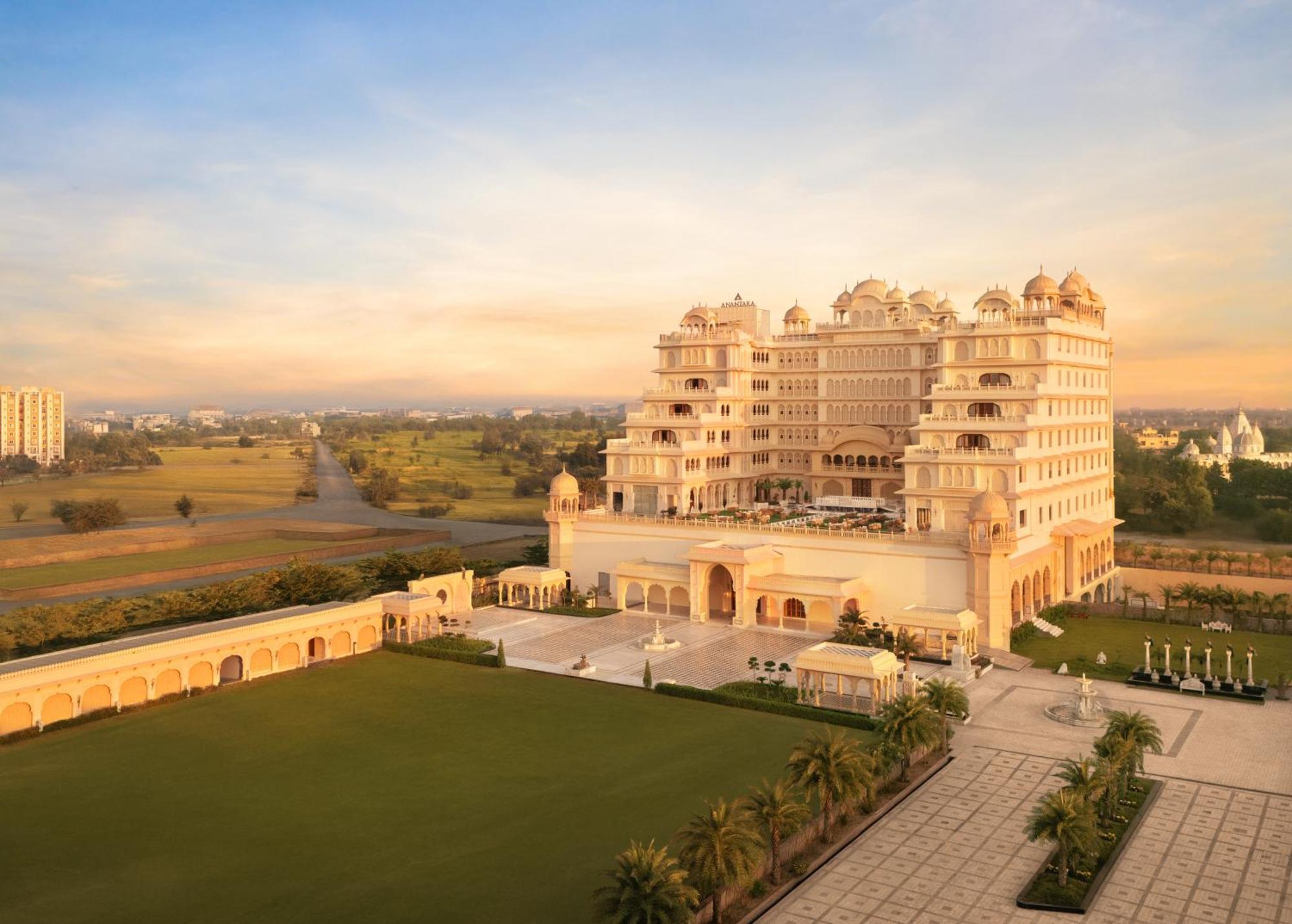 Отель Anantara Jewel Bagh Джапур Экстерьер фото